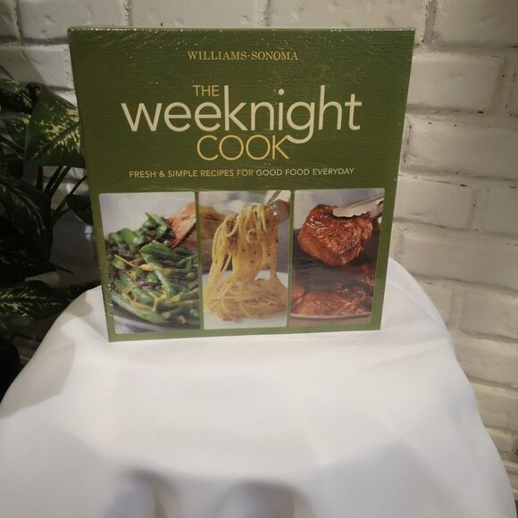 New in Package Williams - Sonoma The Weeknight Cook Cookbook - Picture 1 of 4